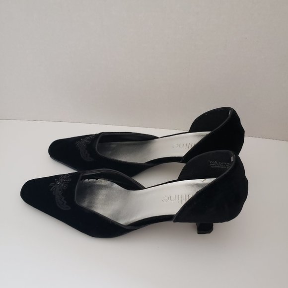 OUTLINE Black Velvet Kitten heels shoes Beaded detail - Picture 2 of 9